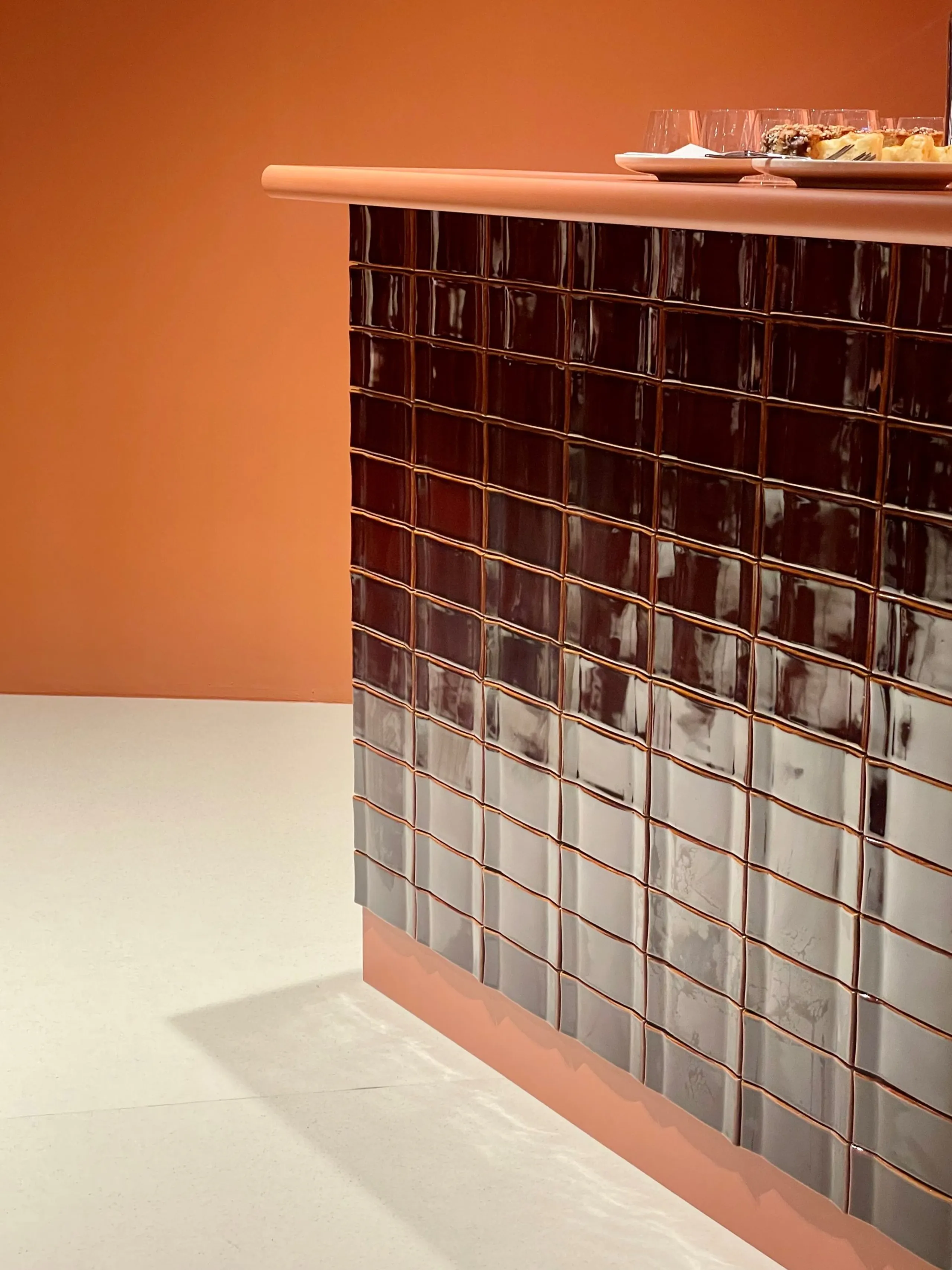 Scénographie Villeroy & Boch — carrelage et surfaces céramiques